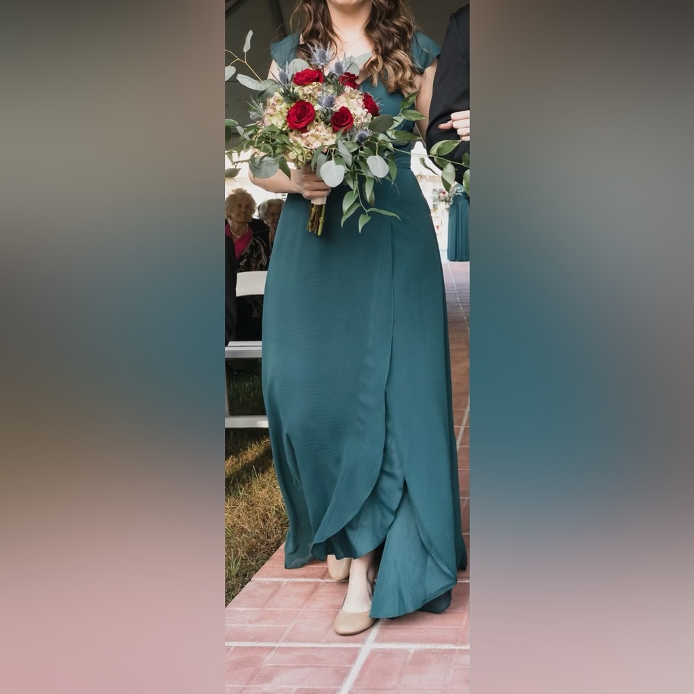 David’s Bridal ruffle spaghetti strap chiffon bridesmaid dress Emerald